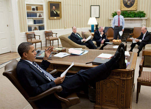 obama_feetonfurniture_5.jpg