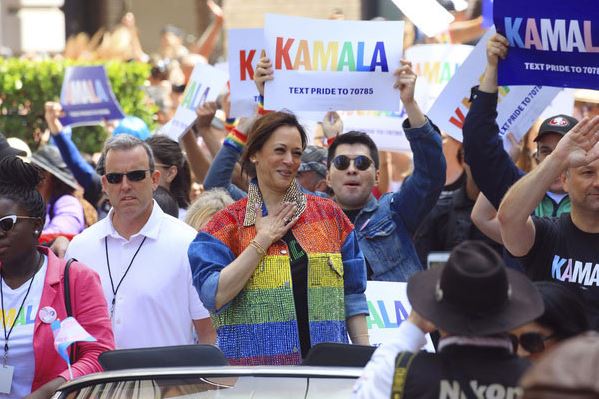 Kamala_Harris-parade_gay-lgbt-1.jpg