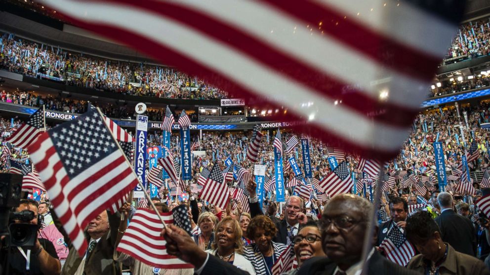 democratic-convention-gty-er-190122_hpMain_16x9_992.jpg