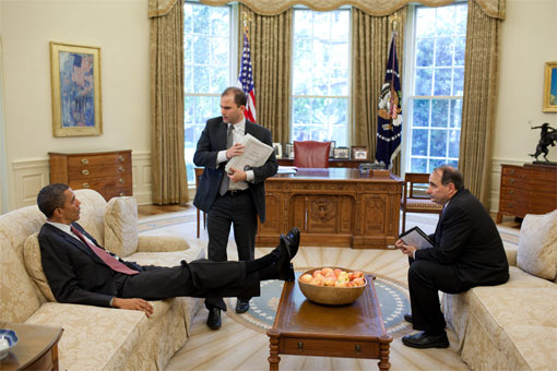 obama_feetonfurniture_4.jpg