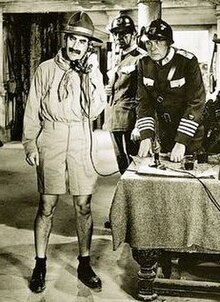 220px-Duck_Soup_Groucho_and_generals.jpg